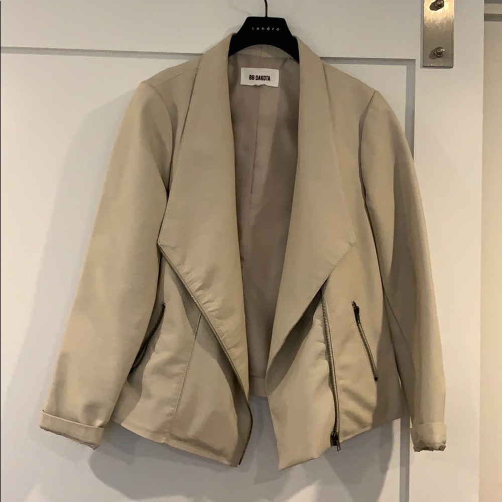 BB Dakota, tan/off white faux leather blazer